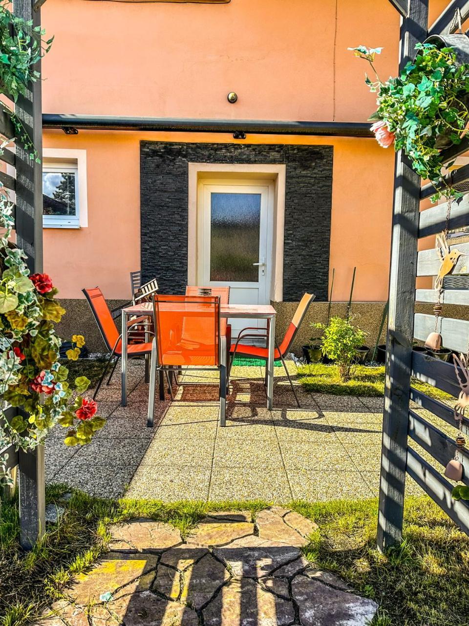 Apartman Pod Hradem Horšovský Týn Dış mekan fotoğraf