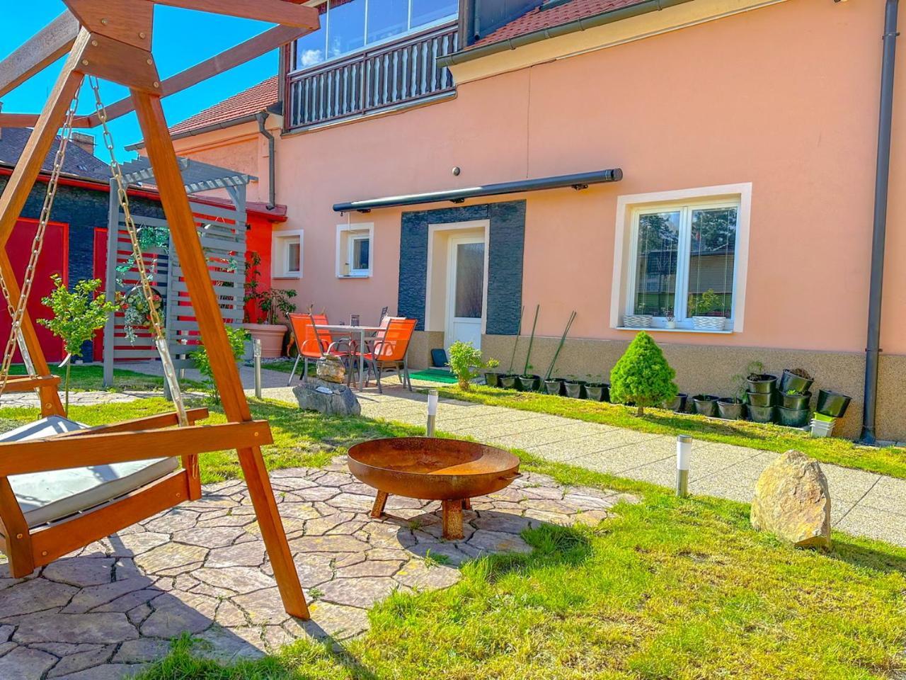 Apartman Pod Hradem Horšovský Týn Dış mekan fotoğraf